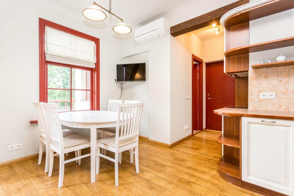 Vabaduse Apartments Parnu Ngoại thất bức ảnh